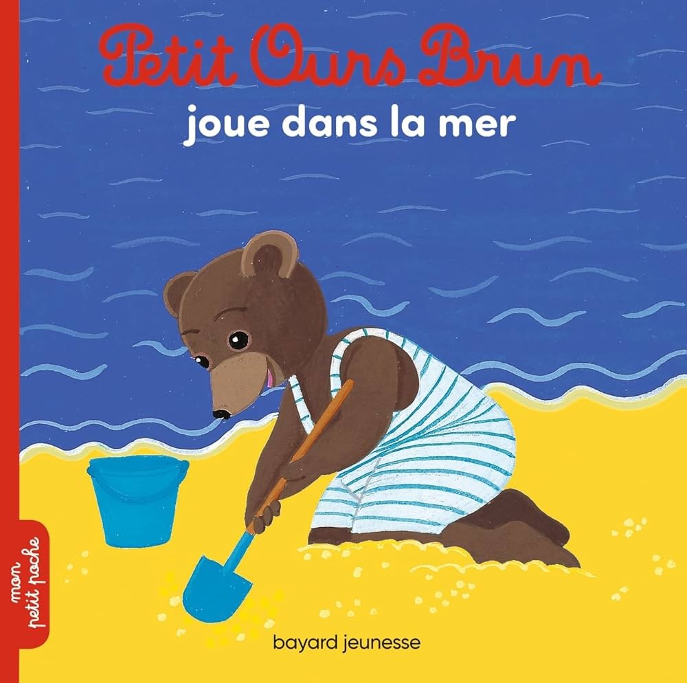 Petit Ours Brun joue dans la mer - Click to enlarge picture.